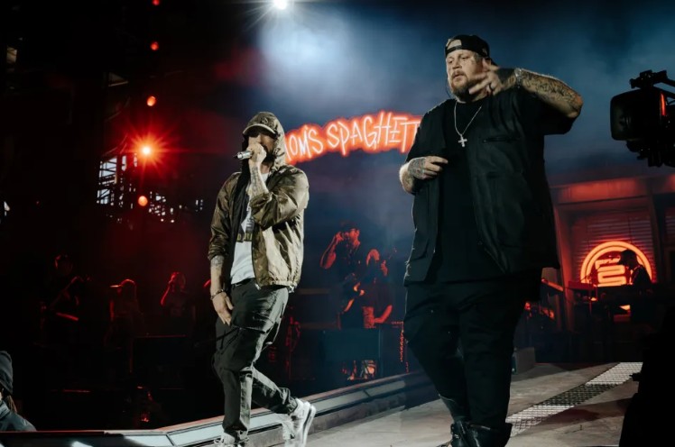 Eminem Tour Fan Theories